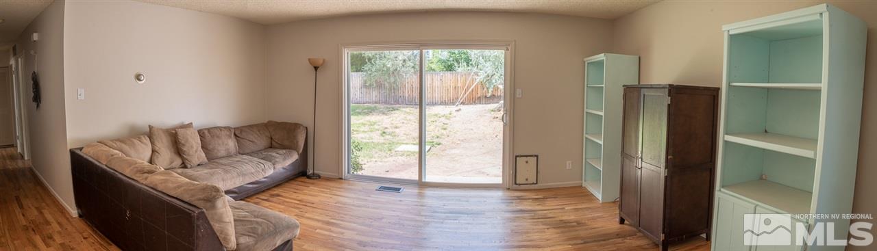 637 Ibis Lane Reno, NV 89503 - Photo 3 of 20 Photo 3
