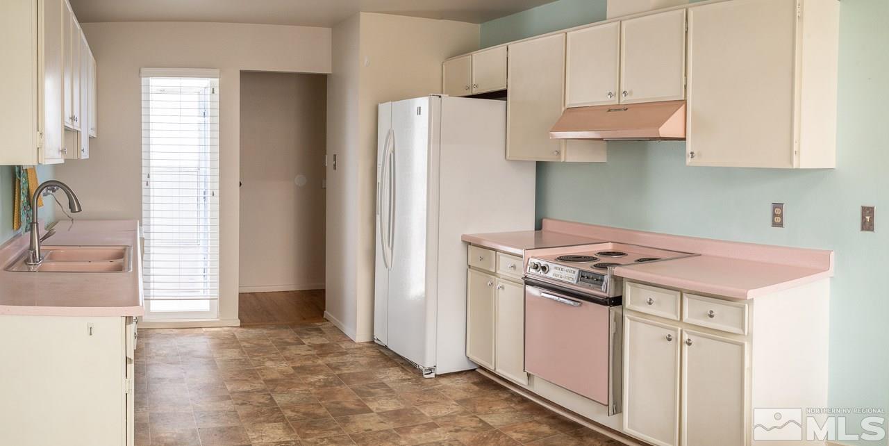 637 Ibis Lane Reno, NV 89503 - Photo 5 of 20 Photo 5