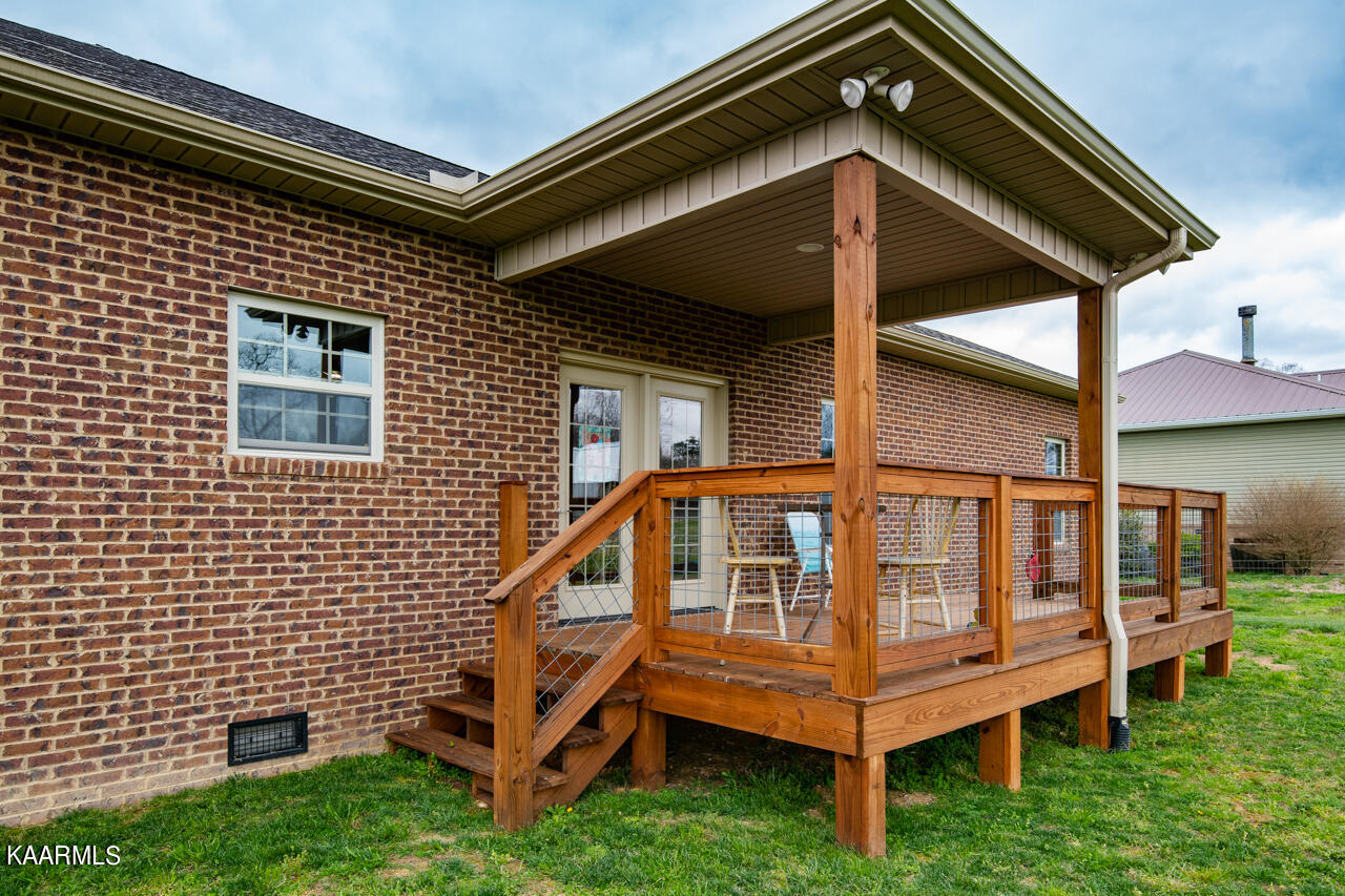 415 Temple Road Maryville, TN 37804 - Photo 21 of 25 415 Temple Rd, Walland, TN 37886-19