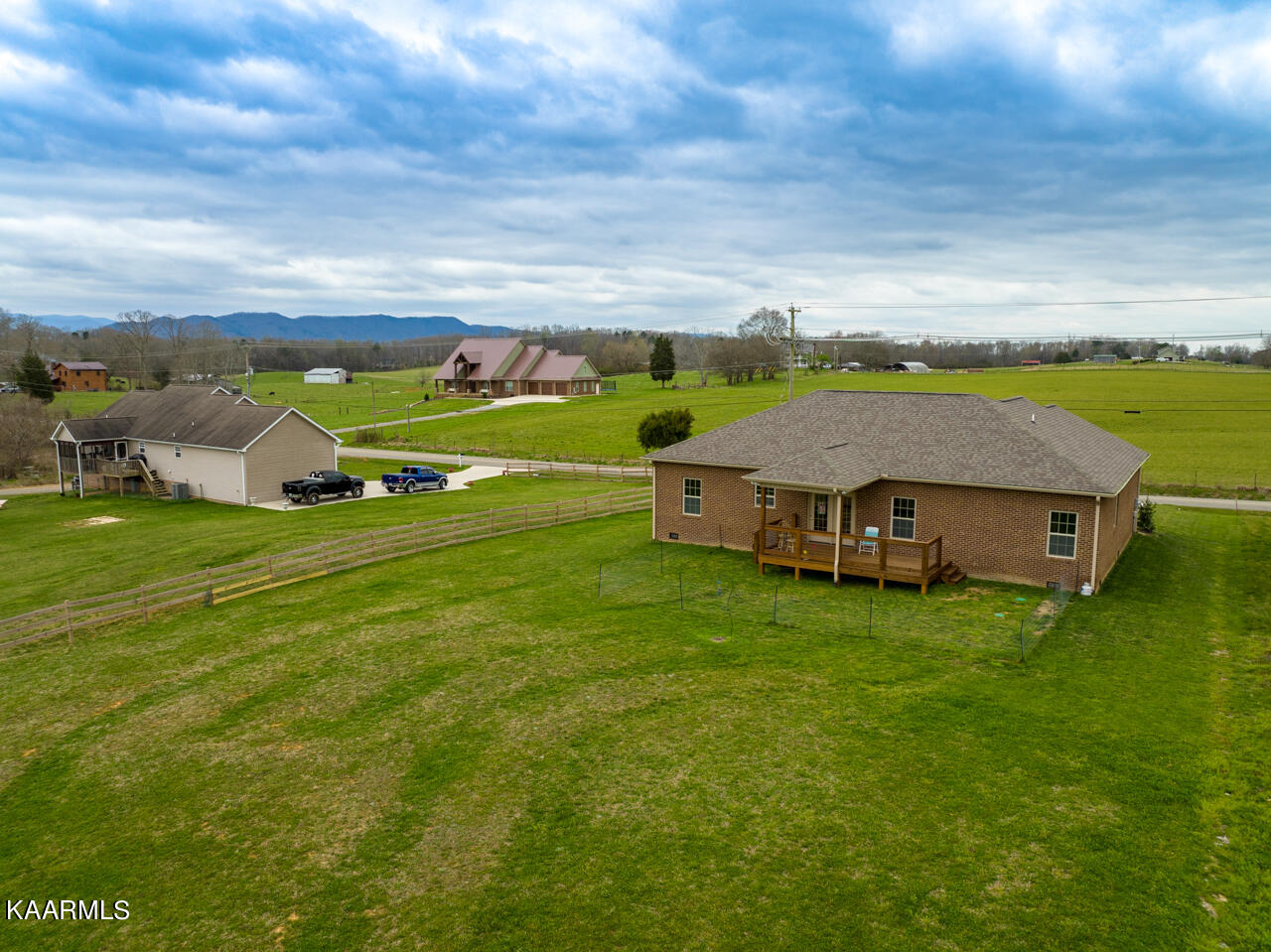 415 Temple Road Maryville, TN 37804 - Photo 23 of 25 415 Temple Rd, Walland, TN 37886-25