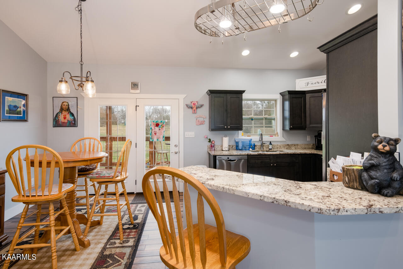 415 Temple Road Maryville, TN 37804 - Photo 6 of 25 415 Temple Rd, Walland, TN 37886-4