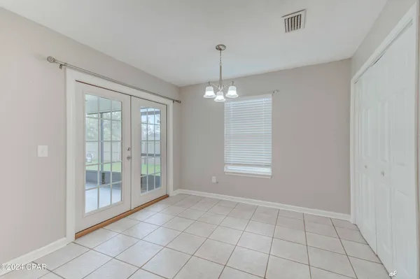 $2,000 | 305 South Star Avenue, Panama City, FL 32404
