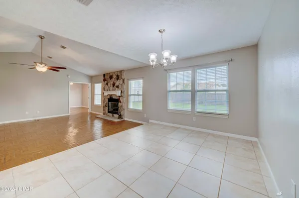 $2,000 | 305 South Star Avenue, Panama City, FL 32404