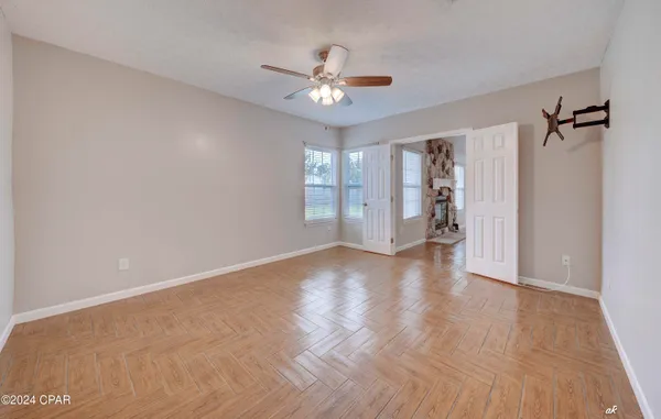 $2,000 | 305 South Star Avenue, Panama City, FL 32404