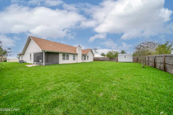 $2,000 | 305 South Star Avenue, Panama City, FL 32404