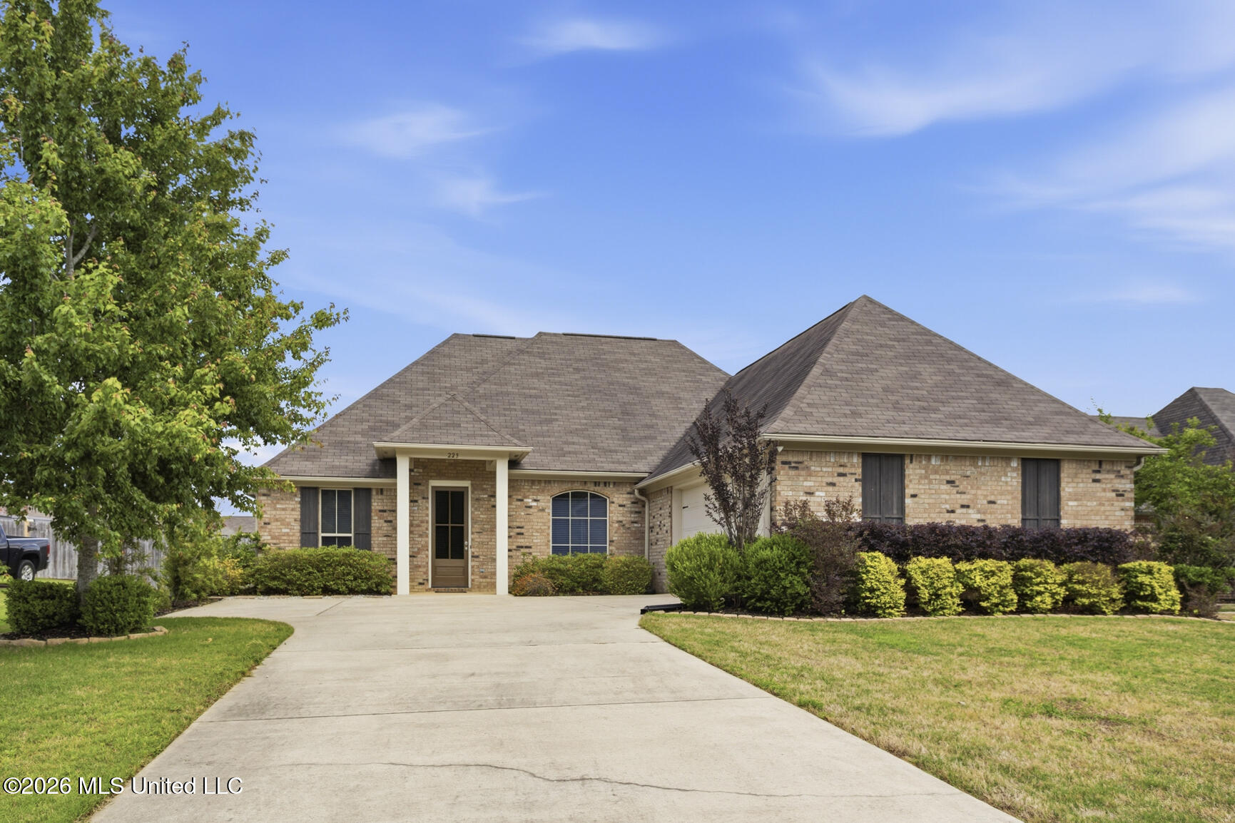 223 Falls Crossing Madison, MS 39110 - Photo 1 of 25 223 Falls Crossing-1