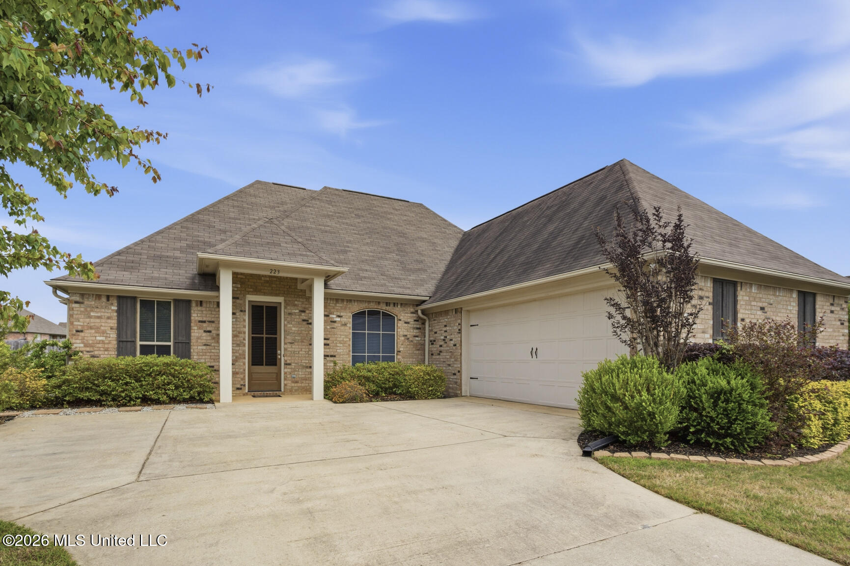223 Falls Crossing Madison, MS 39110 - Photo 2 of 25 223 Falls Crossing-2