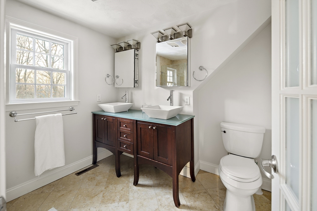 4 Olde Lyme Road Winchester, MA 01890 - Photo 18 of 25 Gallery Image 18
