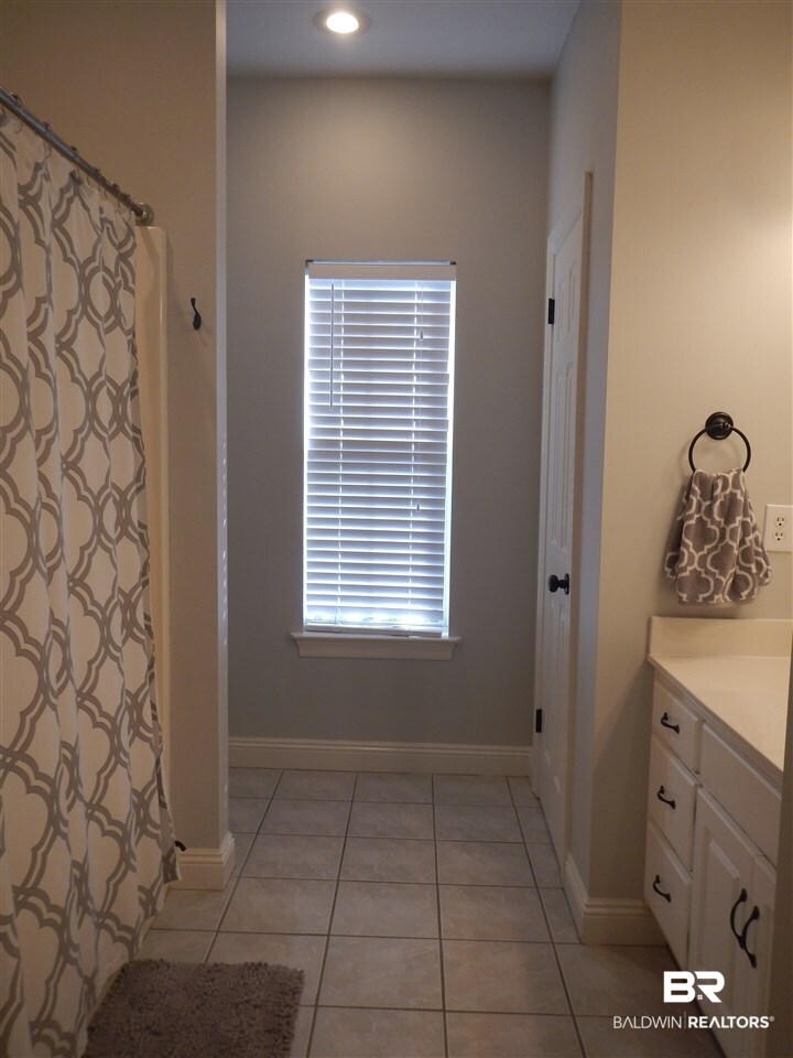 7859 Celeste Road Saraland, AL 36571 - Photo 16 of 28