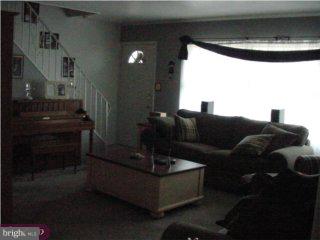 41 Pine Needle Road Levittown, PA 19056 - Photo 4 of 5 Gallery Image 4