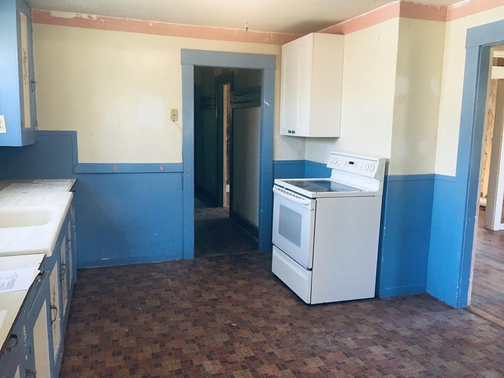 63 Gardner Road Hubbardston, MA 01452 - Photo 11 of 42 a utility room with dryer and washer
