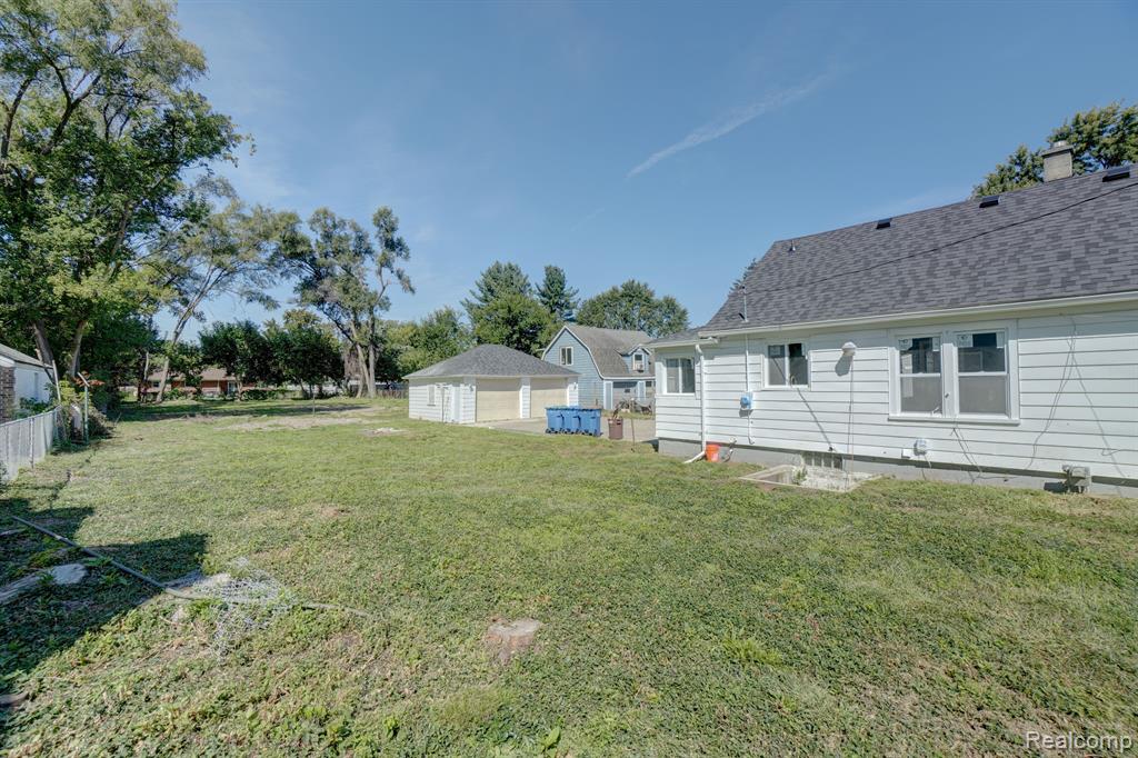 21125 Doepfer Road Warren, MI 48091 - Photo 7 of 29