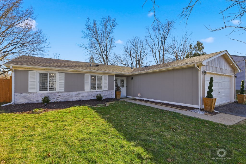 113 Lexington Drive Bolingbrook, IL 60440 - Photo 1 of 10