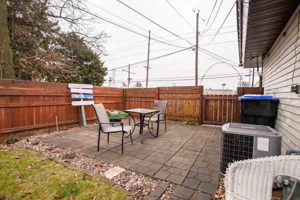 $189,900 | 1114 East Lafayette Street, Bloomington, IL 61701