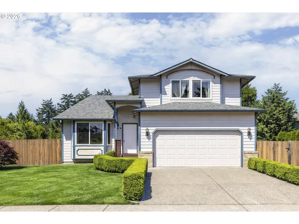$564,500 | 3205 Southeast Hampton Loop, Troutdale, OR 97060