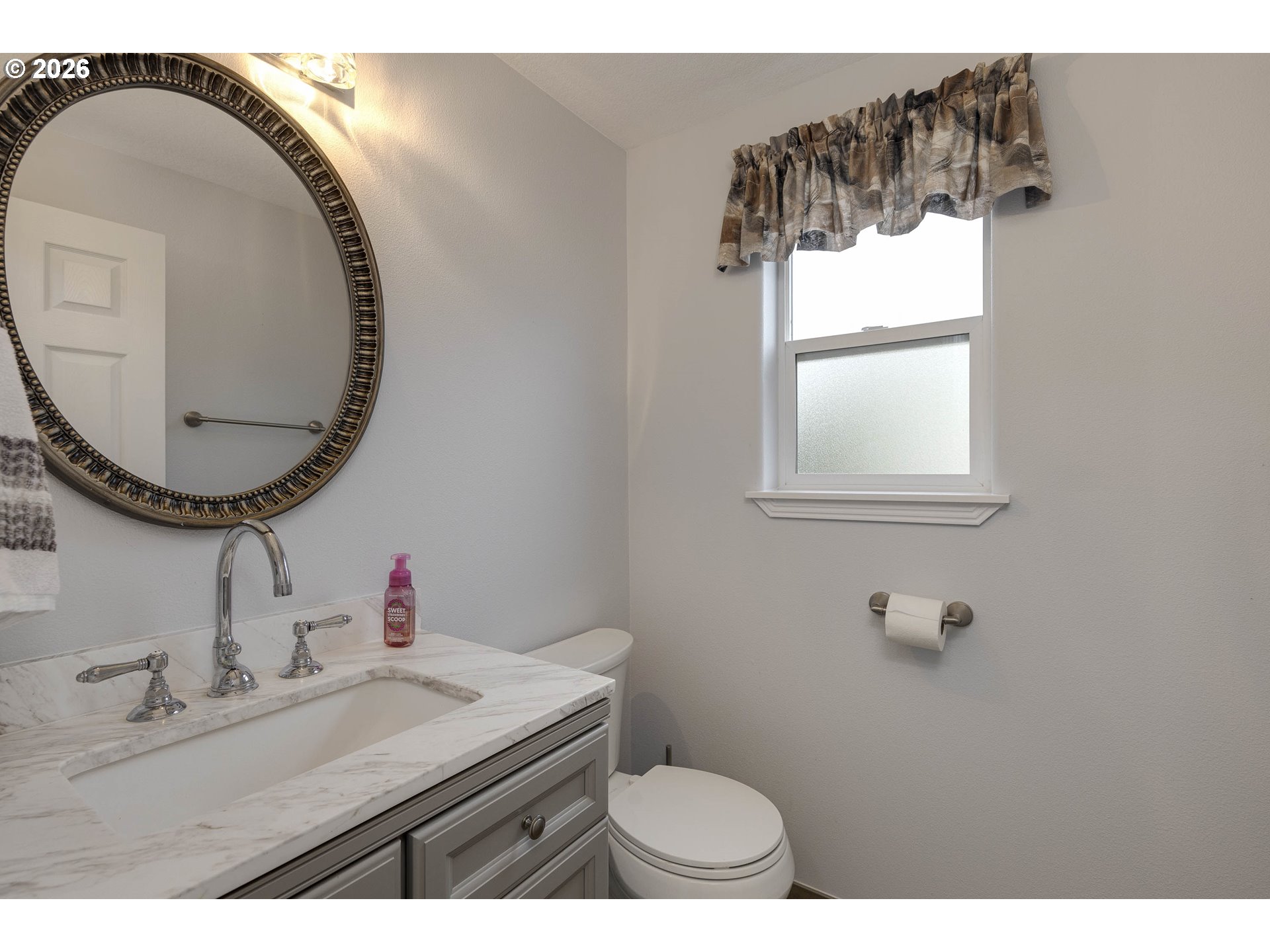 3205 Southeast Hampton Loop Troutdale, OR 97060 - Photo 13 of 33