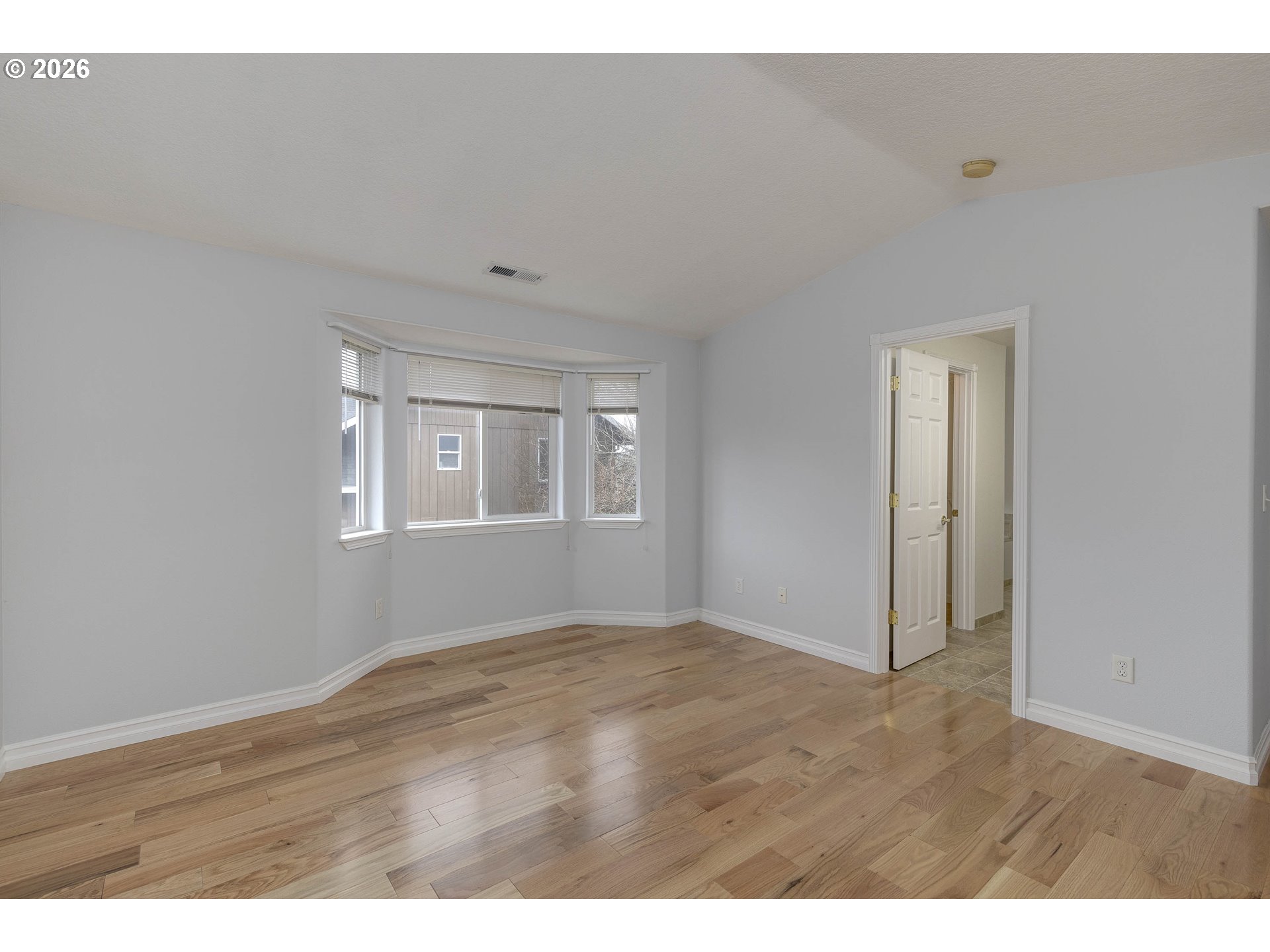 3205 Southeast Hampton Loop Troutdale, OR 97060 - Photo 15 of 33