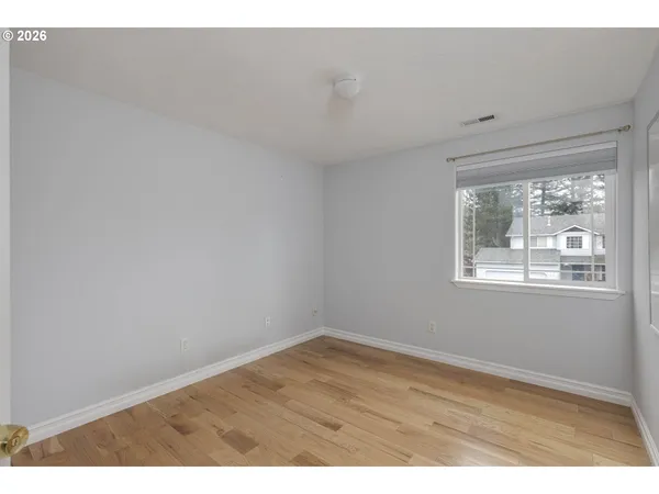 $564,500 | 3205 Southeast Hampton Loop, Troutdale, OR 97060