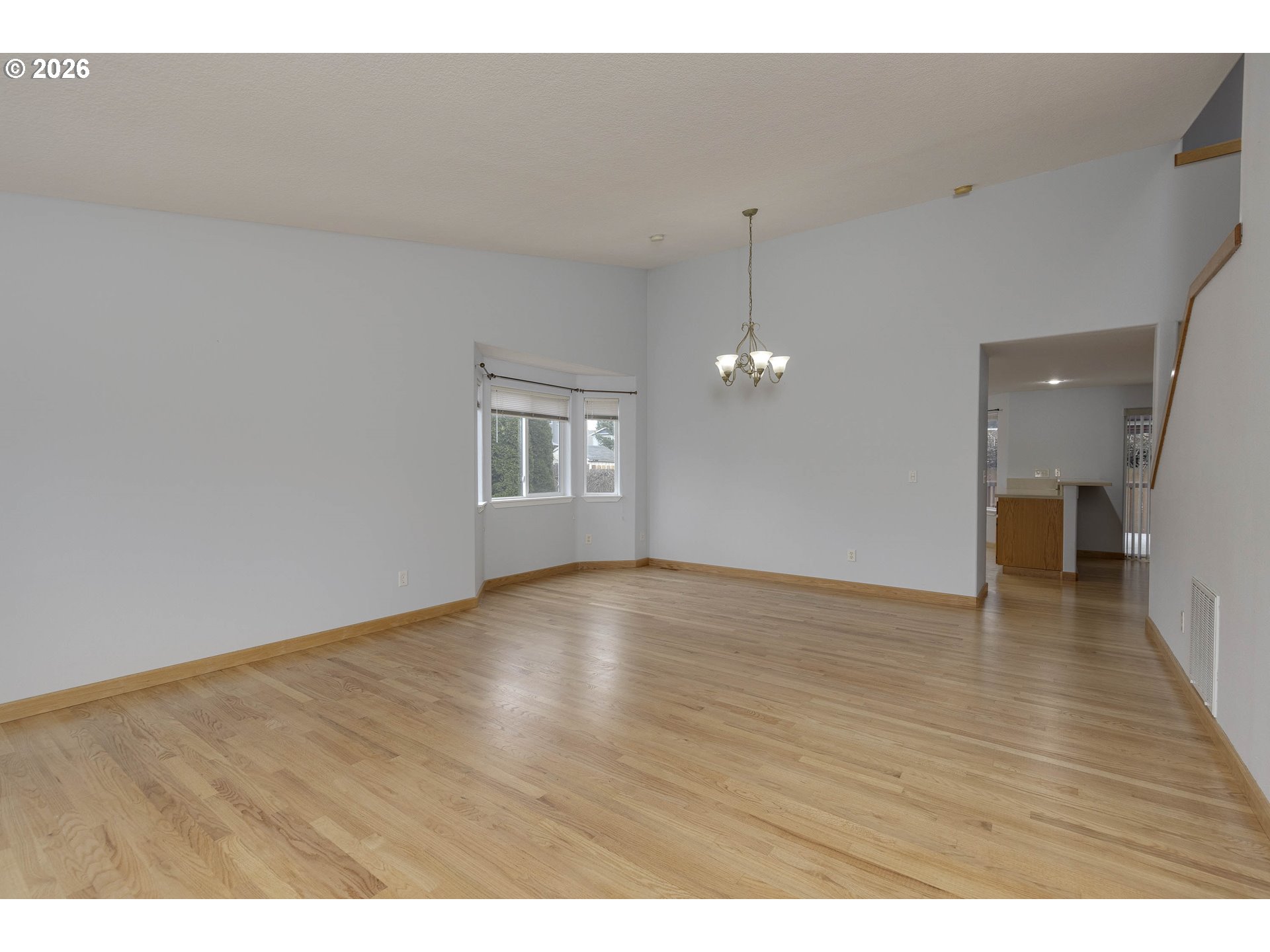 3205 Southeast Hampton Loop Troutdale, OR 97060 - Photo 8 of 33