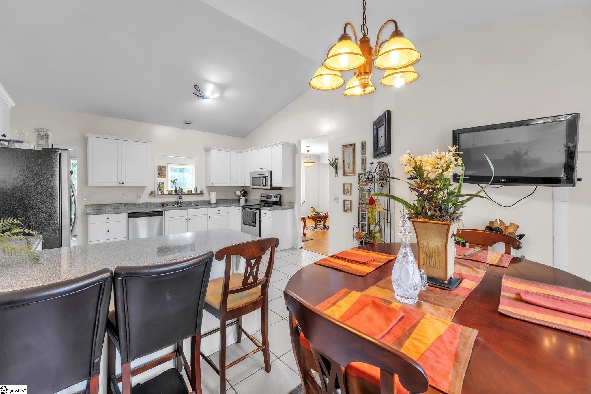 235 Gum Springs Road Taylors, SC 29687 - Photo 12 of 40