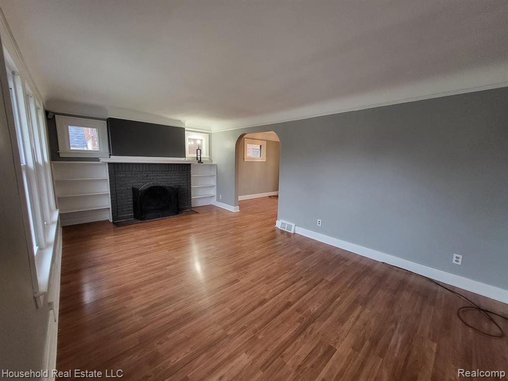 5566 Balfour Road Detroit, MI 48224 - Photo 6 of 31