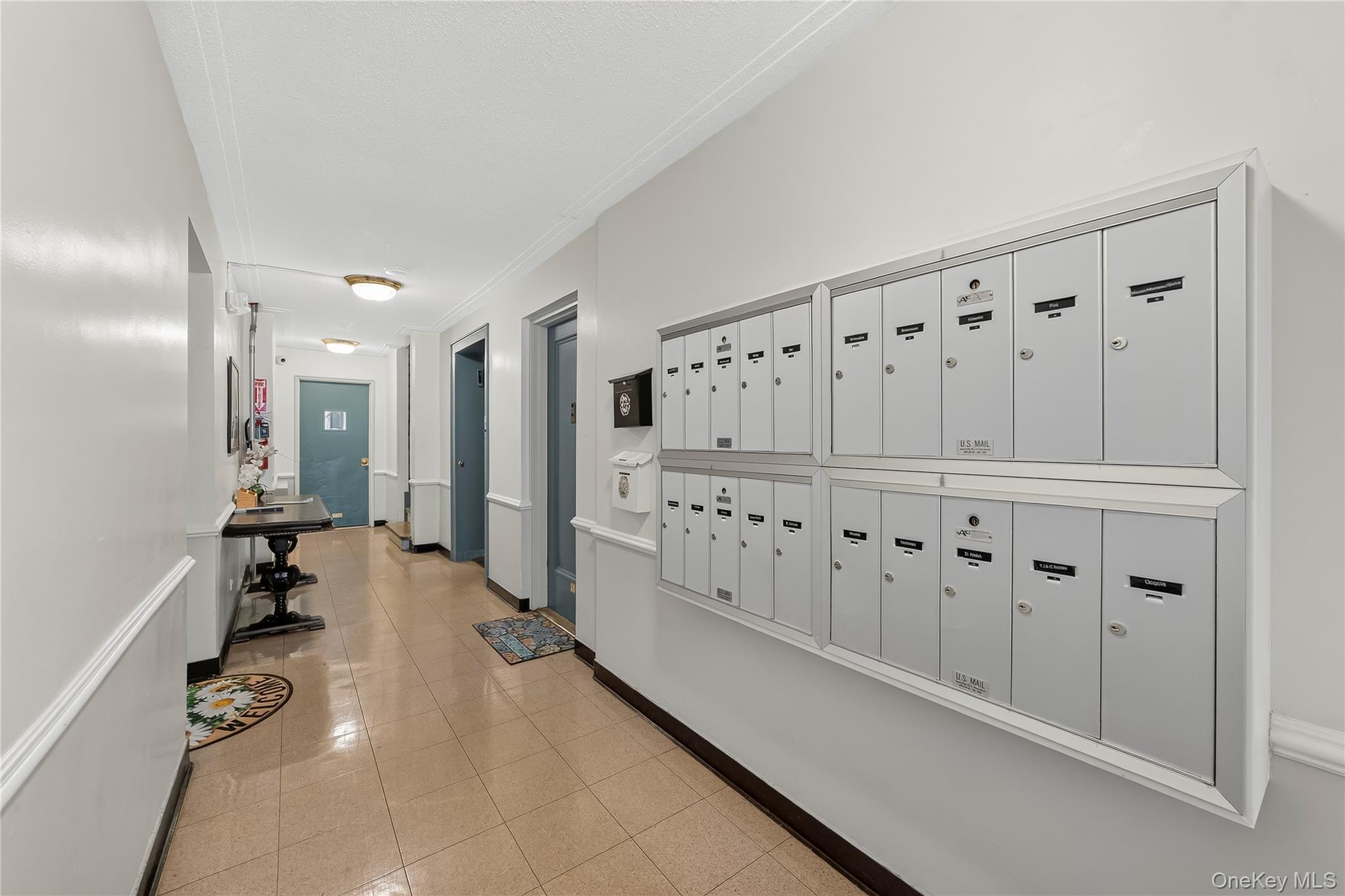 793 Palmer Road, Unit 2F Bronxville, NY 10708 - Photo 3 of 24