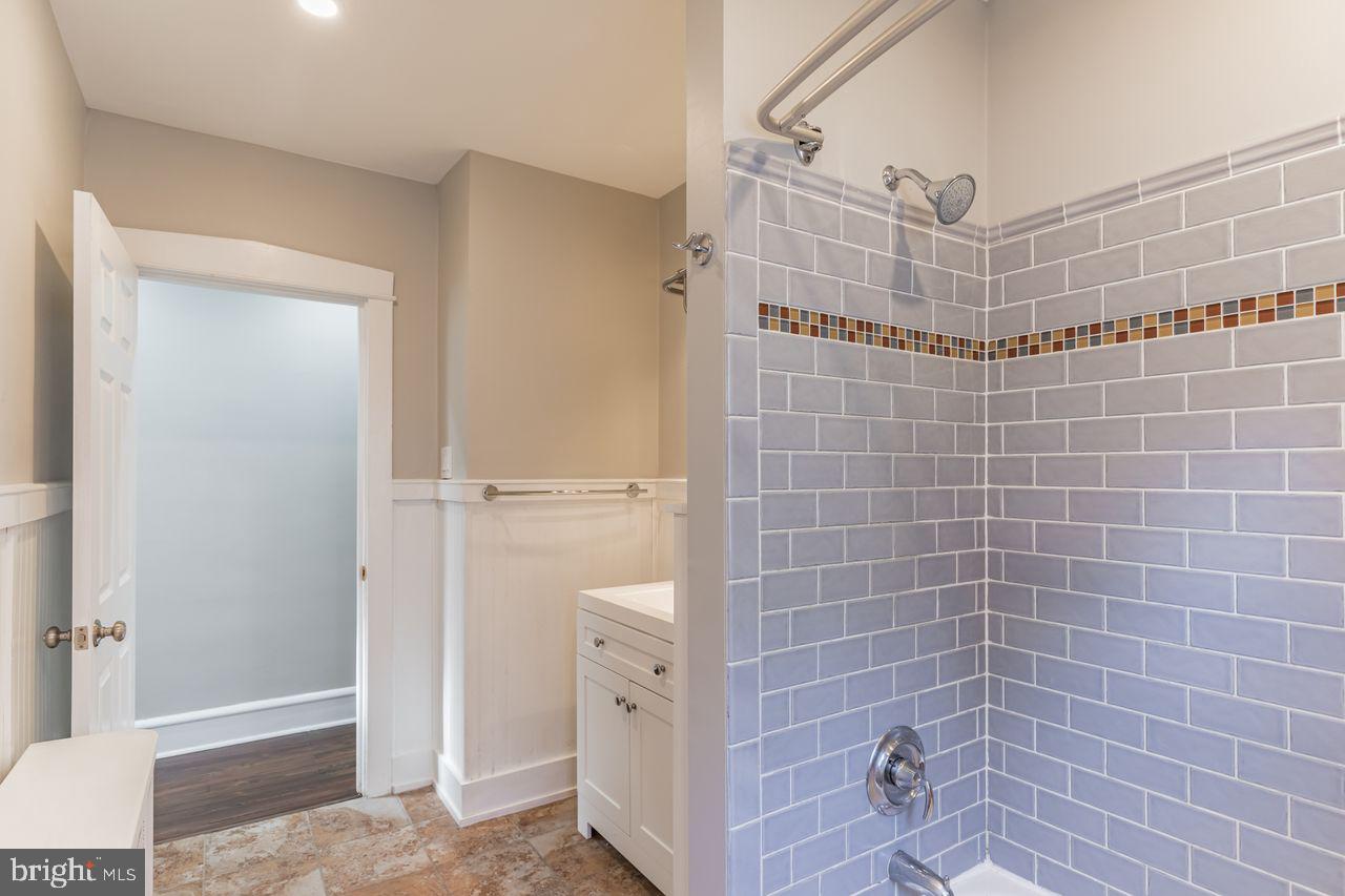 204 Princeton Road Audubon, NJ 08106 - Photo 11 of 22 a bathroom with a shower