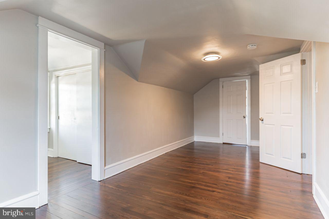 204 Princeton Road Audubon, NJ 08106 - Photo 12 of 22 an empty room with wooden floor & closet area