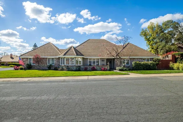 $860,000 | 1201 Havenhill Court, Roseville, CA 95661