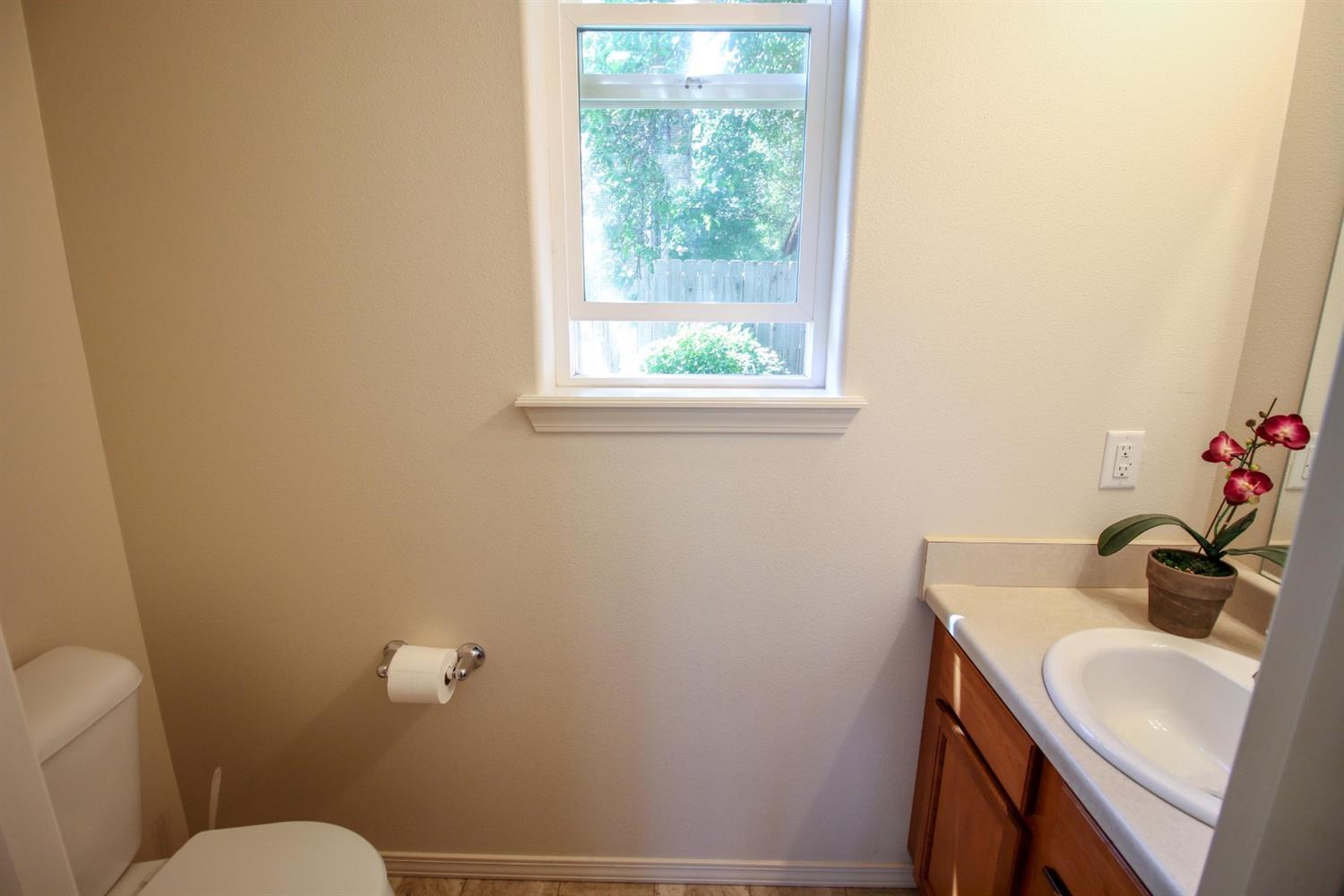 255 North 6th Street Central Point, OR 97502 - Photo 11 of 26 Additional Photo