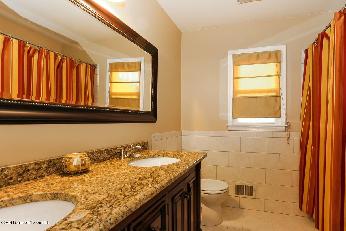 148 Wyncrest Road Marlboro, NJ 07746 - Photo 2 of 33 bathroom_1200