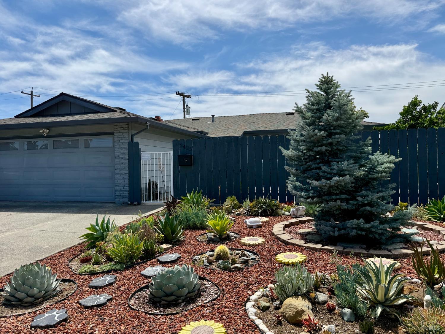 2425 Oceanic Drive Fairfield, CA 94533 - Photo 2 of 4