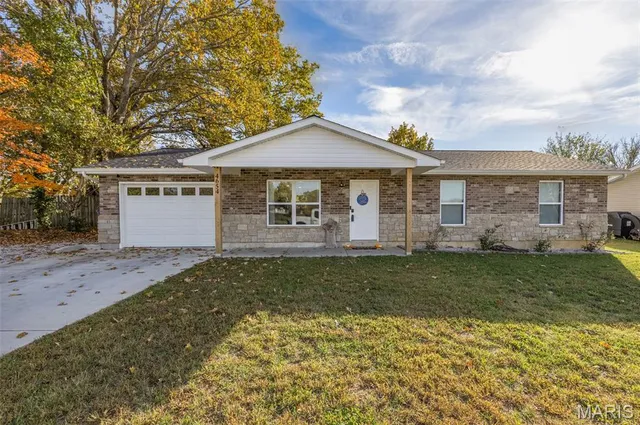 $263,000 | 4654 Cedar Drive, Hillsboro, MO 63050