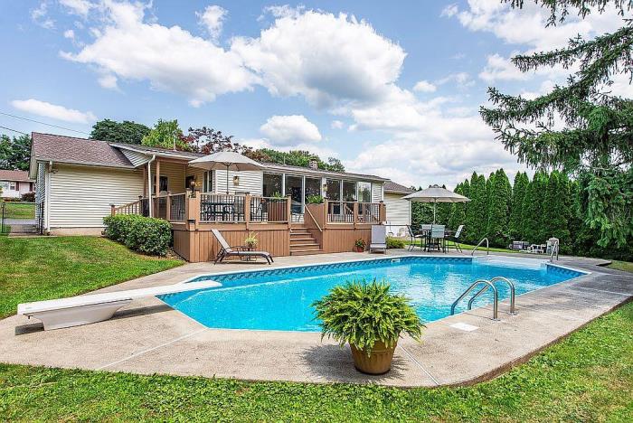 35 Nimitz Road Wayne, NJ 07470 - Photo 2 of 18