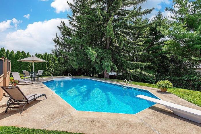 35 Nimitz Road Wayne, NJ 07470 - Photo 3 of 18