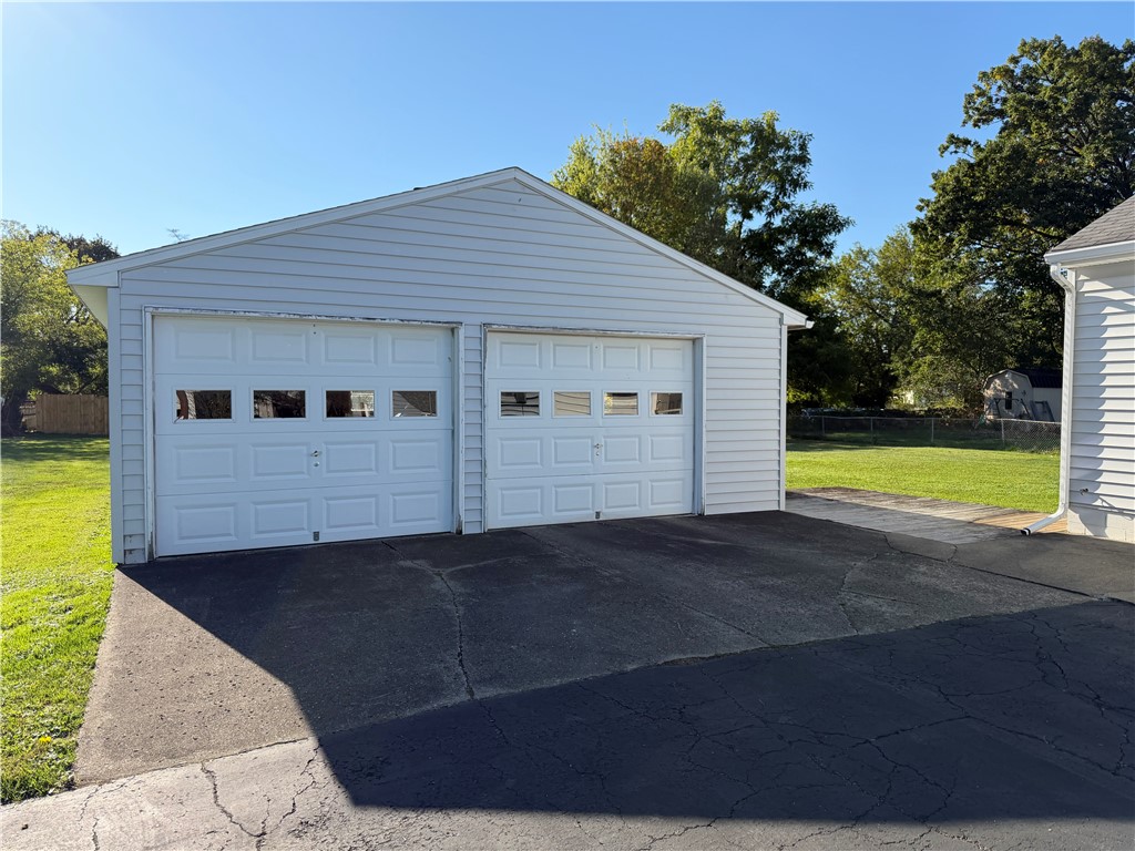 82 Riverside Circle Corning, NY 14830 - Photo 2 of 21