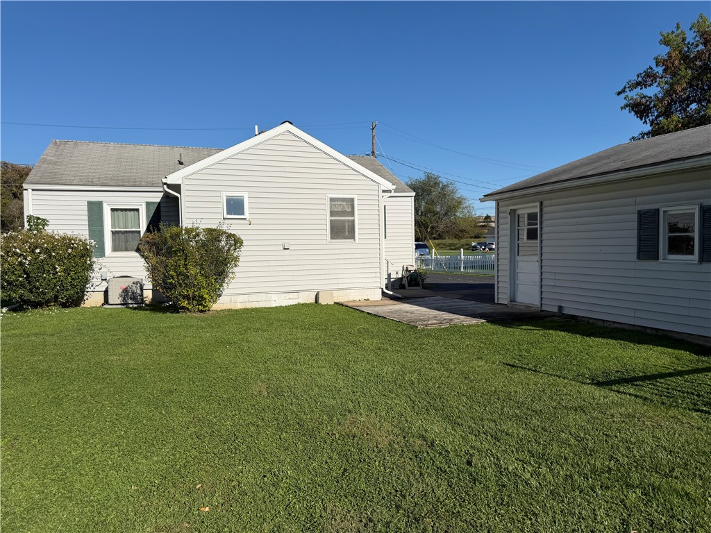 82 Riverside Circle Corning, NY 14830 - Photo 5 of 21