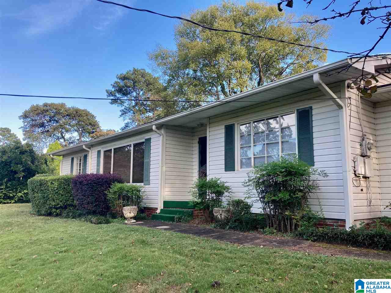 1611 Ridge Road Birmingham, AL 35209 - Photo 2 of 28