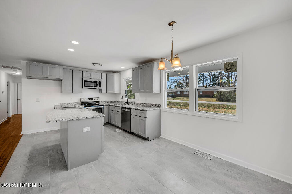 101 Riverside Drive Havelock, NC 28532 - Photo 13 of 45 12