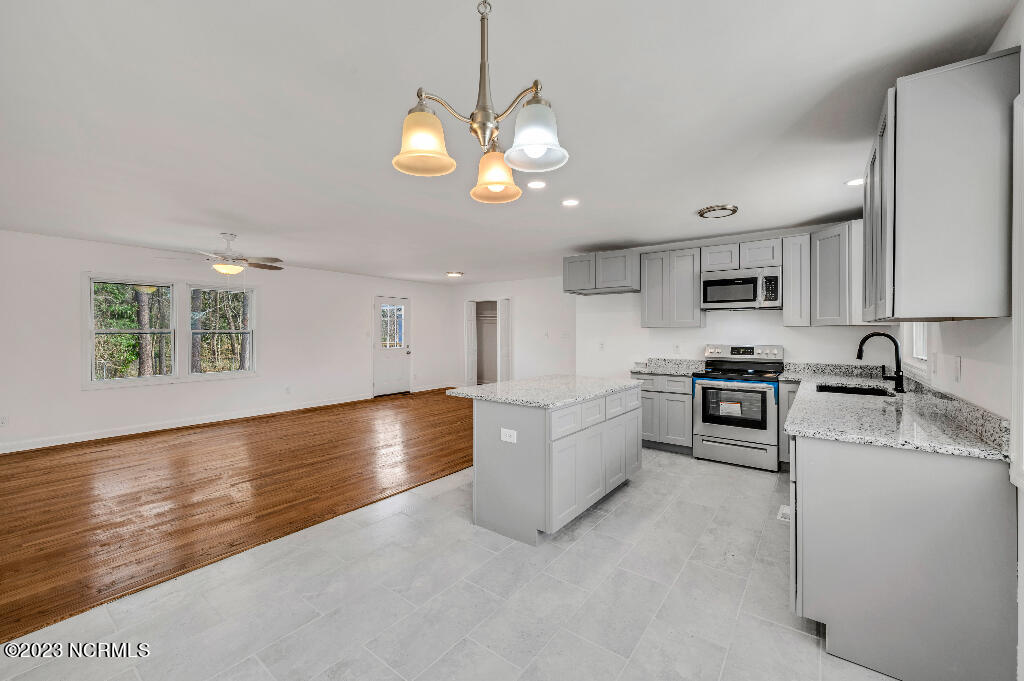 101 Riverside Drive Havelock, NC 28532 - Photo 14 of 45 13