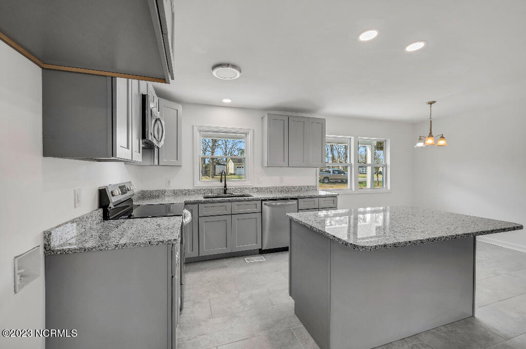 101 Riverside Drive Havelock, NC 28532 - Photo 17 of 45 16