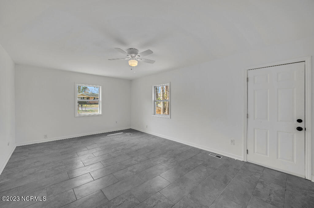 101 Riverside Drive Havelock, NC 28532 - Photo 25 of 45 24