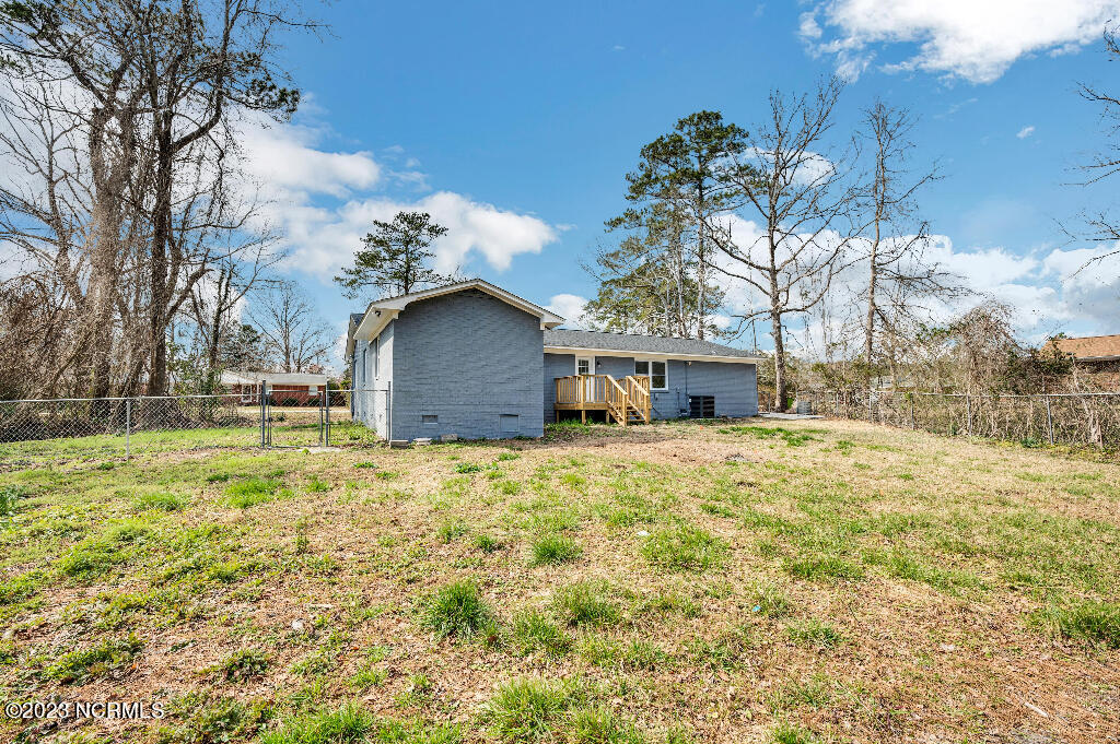 101 Riverside Drive Havelock, NC 28532 - Photo 7 of 45 06