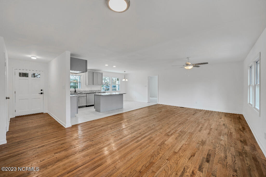 101 Riverside Drive Havelock, NC 28532 - Photo 10 of 45 09