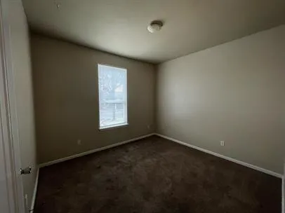 $1,200 | 1013 Fir Lane, Lockhart, TX 78644