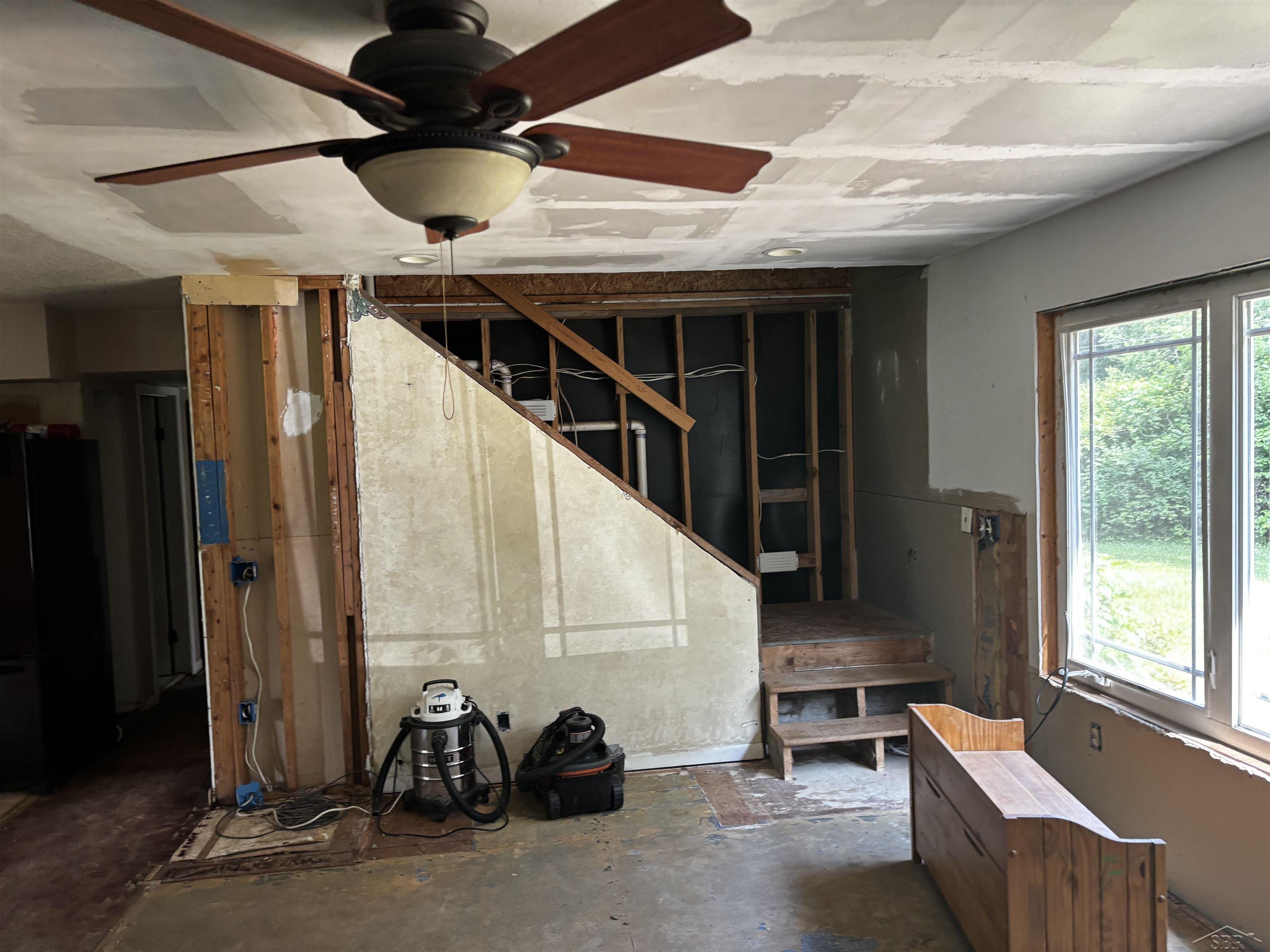 419 East Bradford Road Midland, MI 48640 - Photo 19 of 47