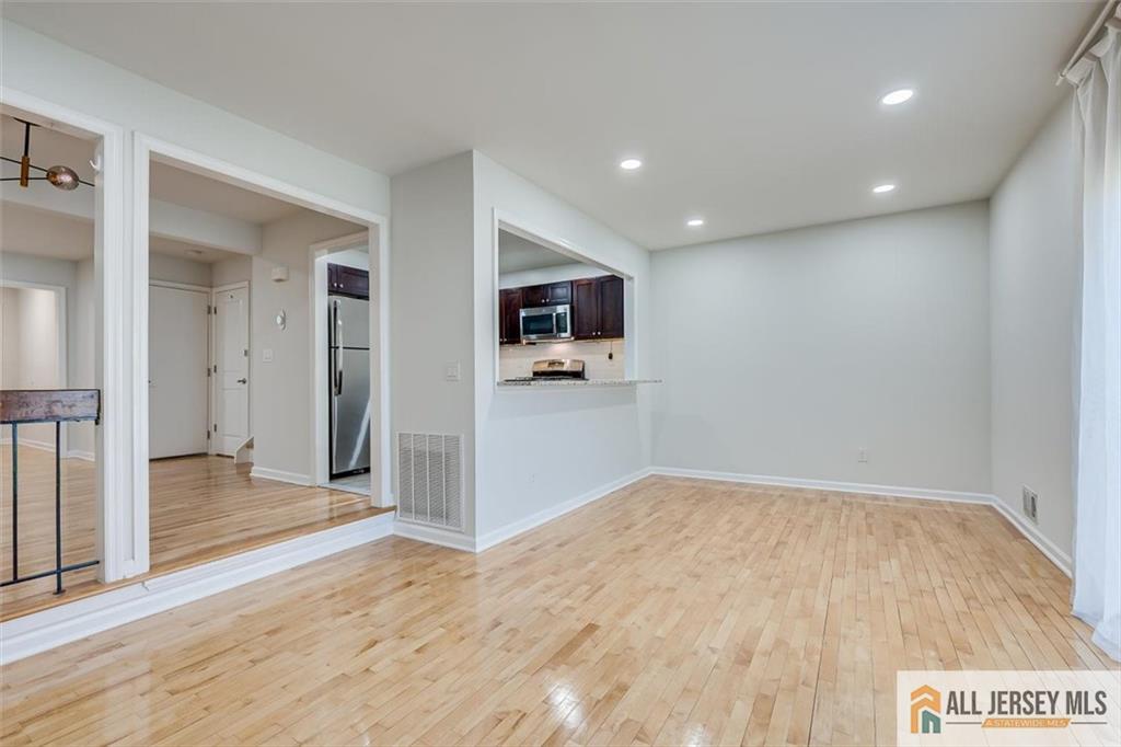 3406 Hana Road Edison, NJ 08817 - Photo 25 of 61