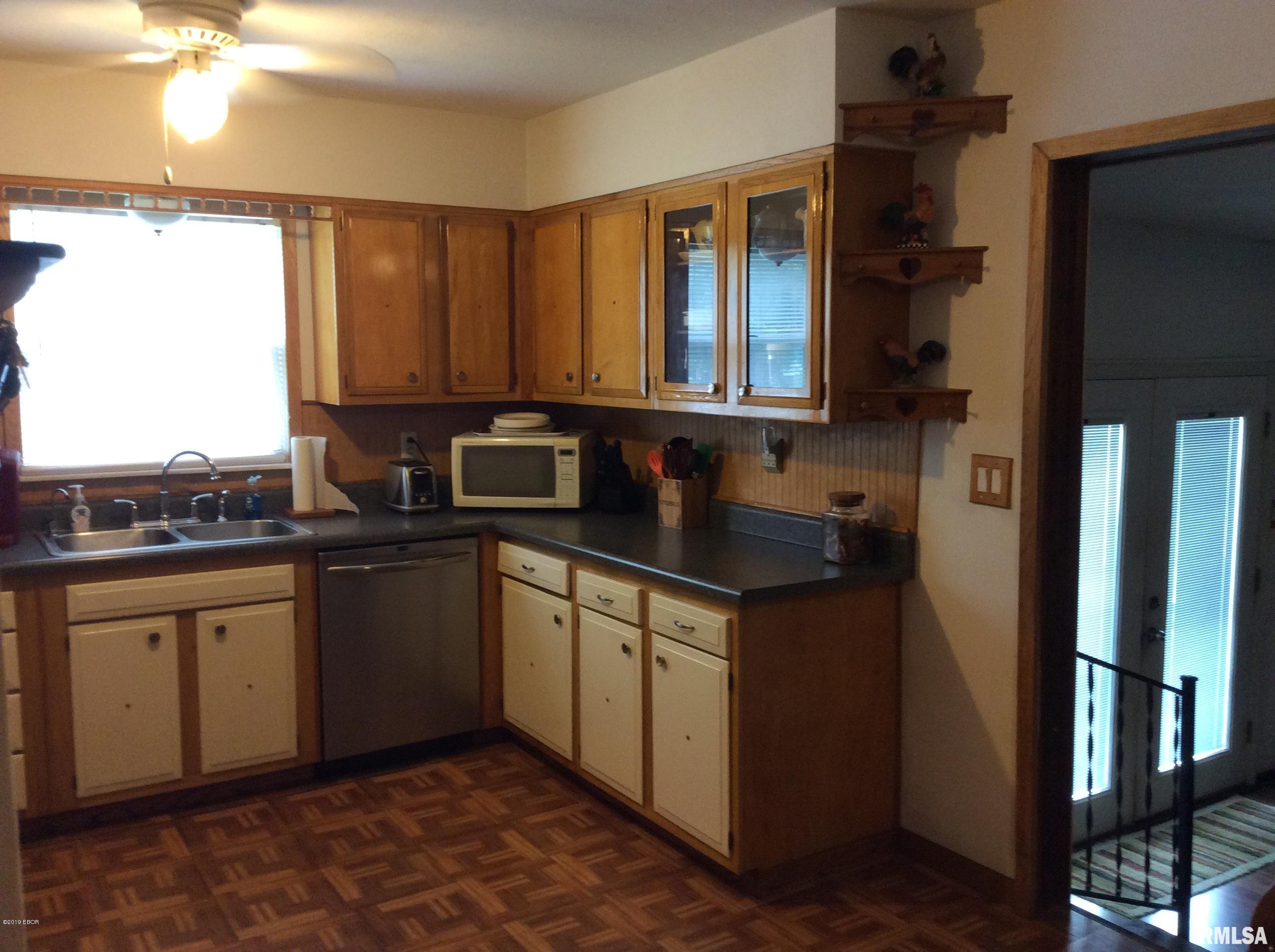 237 Liebengood Road Mount Vernon, IL 62864 - Photo 8 of 45