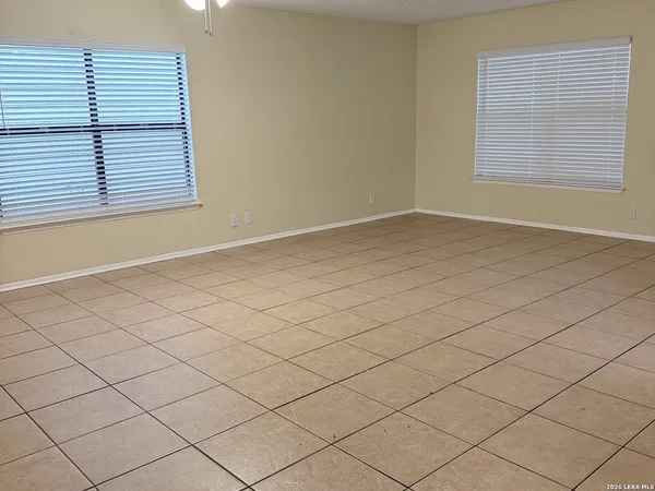 $1,900 | 8351 Longhorn Ridge Drive, Converse, TX 78109