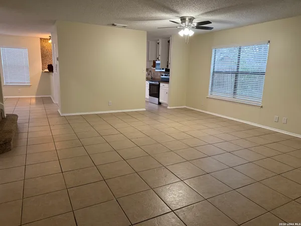 $1,900 | 8351 Longhorn Ridge Drive, Converse, TX 78109